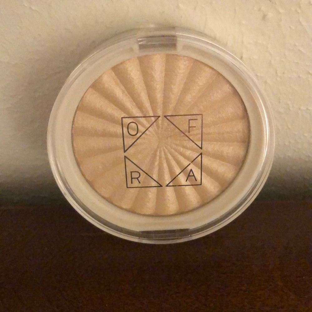 OFRA Star Island Highlighter